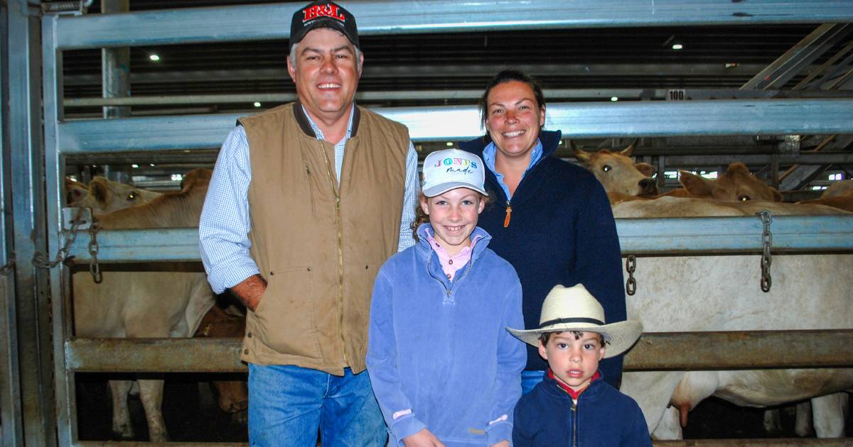 Online bidders push female sale results at Carcoar