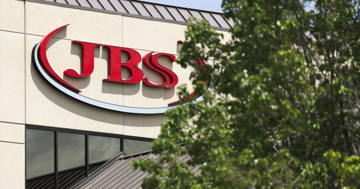 JBS misses profit estimates on eroding beef margins