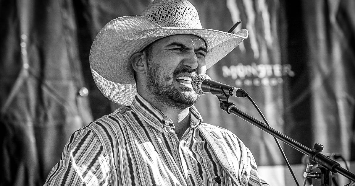 Winton cowboy Wade Forster performs with Cody Johnson on Luke Combs tour | North Queensland Register