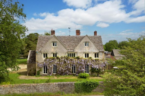 A wisteria-clad wonder set in eight idyllic acres that offers country charm, village community and is still commutable to London