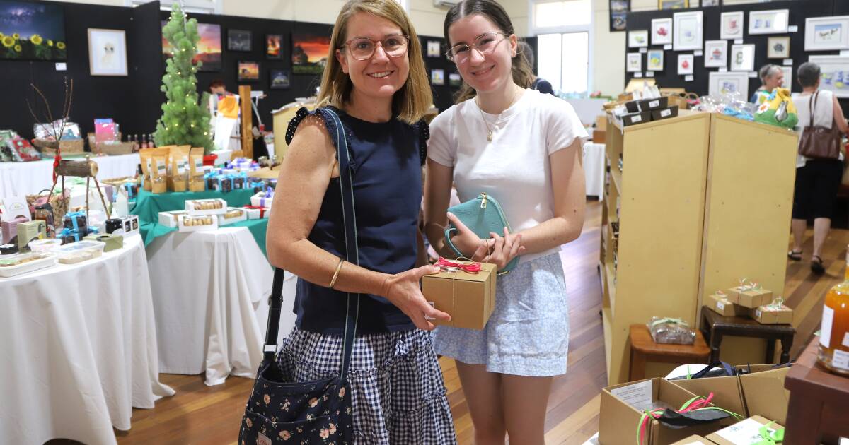 Bush Christmas exhibition attracts shoppers from as far as Newcastle | Queensland Country Life