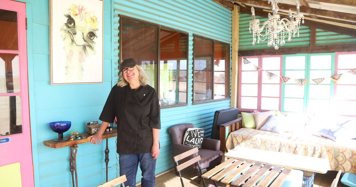 Coffee and cakes on a claypan – cafe culture in the outback