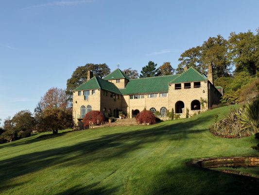 Hollywood comes to the Home counties in a Surrey home inspired by Spanish villas and Irish castles