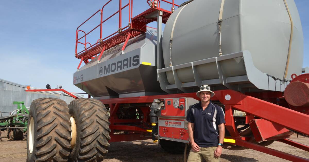 Morris 9445 air cart tops at $230,000