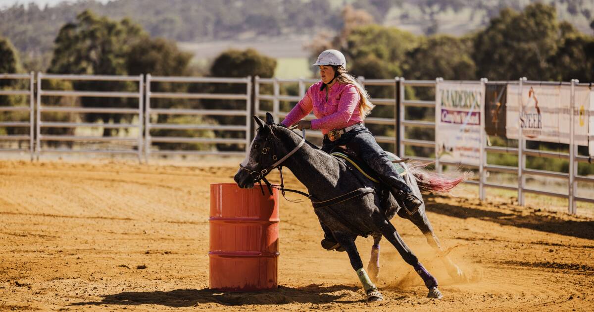 Apex Barrel Racing draws crowd to Wandering | Farm Weekly