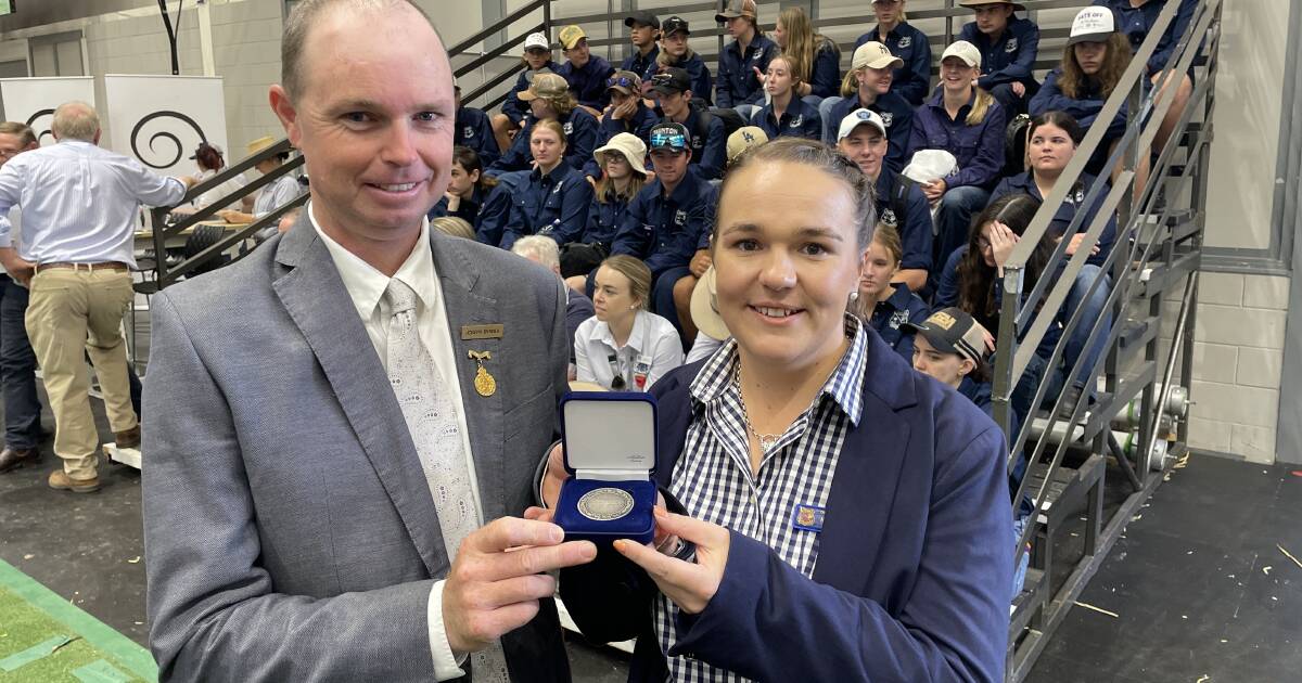 Trundle Central School's agriculture teacher's RAS Youth Medal recognition