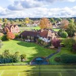 A glorious Cotswold kitchen lifted to new heights with pitch-perfect colour choices