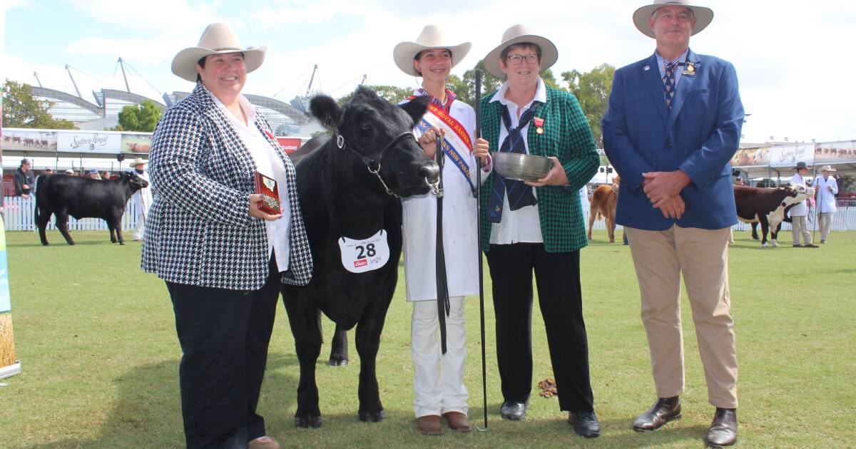 Miley O'Brien claims Grand Champion Parader