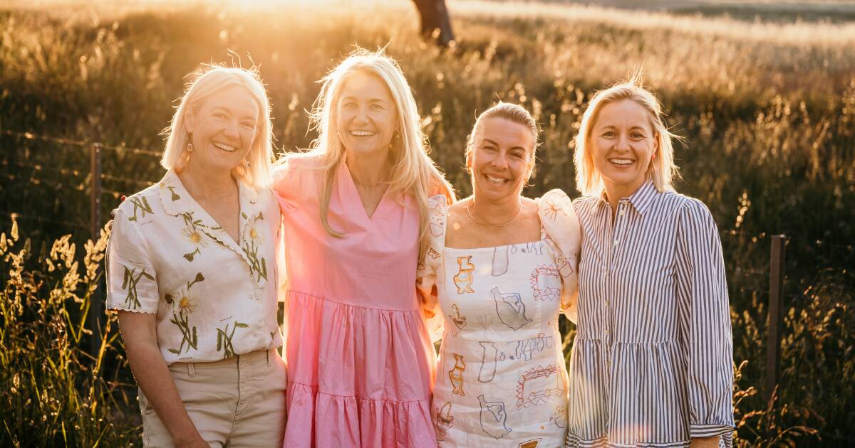 People flock to join female-led tour group founded in the bush