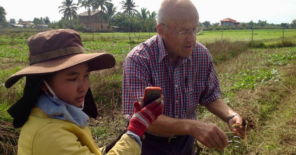 Eminent plant pathologist still working after six decades